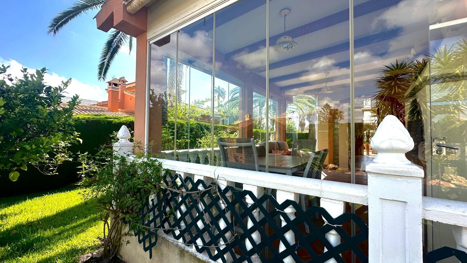 Villa a Cabo Roig, Alicante, Spagna 3 camere da letto, 141 mq. N° 155692