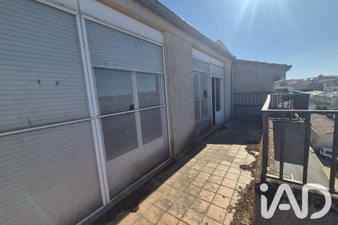 Commercial property in Guijuelo, Salamanca, Spain 486 sq.m. No. 195006