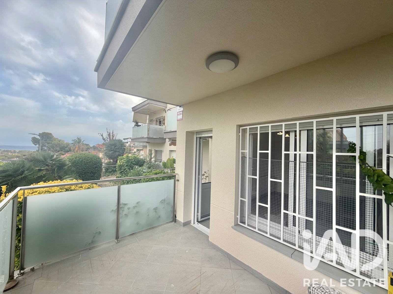 Apartment in Castelldefels, Barcelona, Spain 2 bedrooms, 72 sq.m. No. 195011