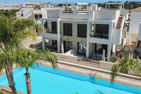 Apartament w Torrevieja, Alicante, Hiszpania 2 sypialnie, 71 mkw. nr 189106
