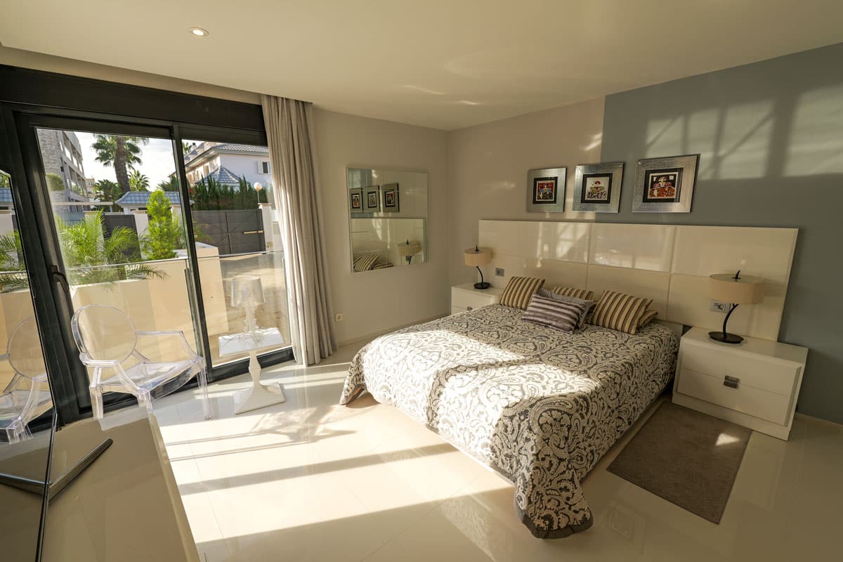 Villa à Torrevieja, Alicante, Espagne 3 chambres, 430 m2 No. 189108