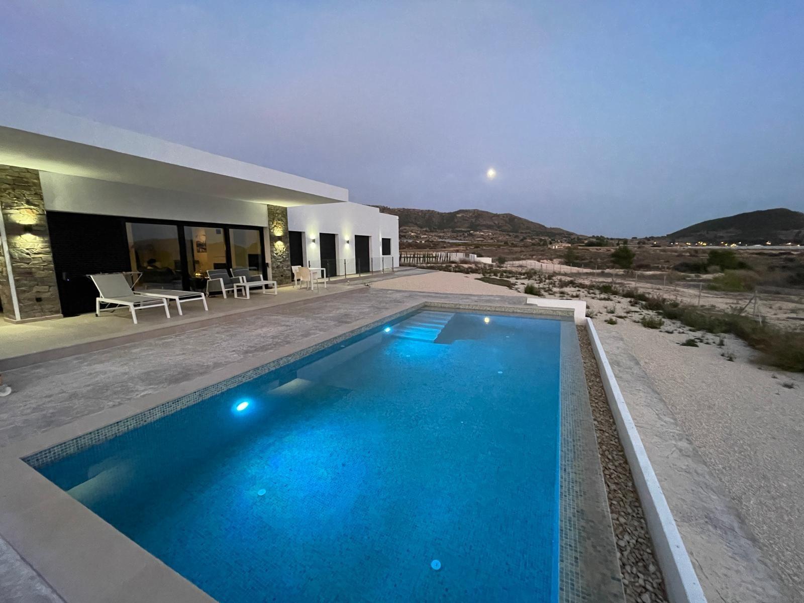 Villa Pinoso, Alicante, Spānijā 3 istabas, 209 m2 Nr. 193352