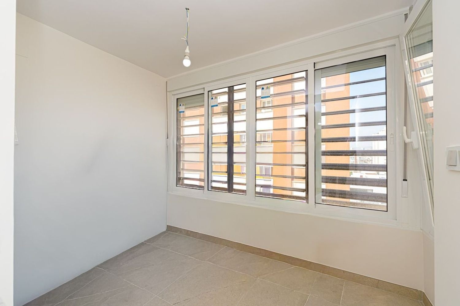 Appartamento a Benidorm, Alicante, Spagna 2 camere da letto, 70 mq. N° 180730