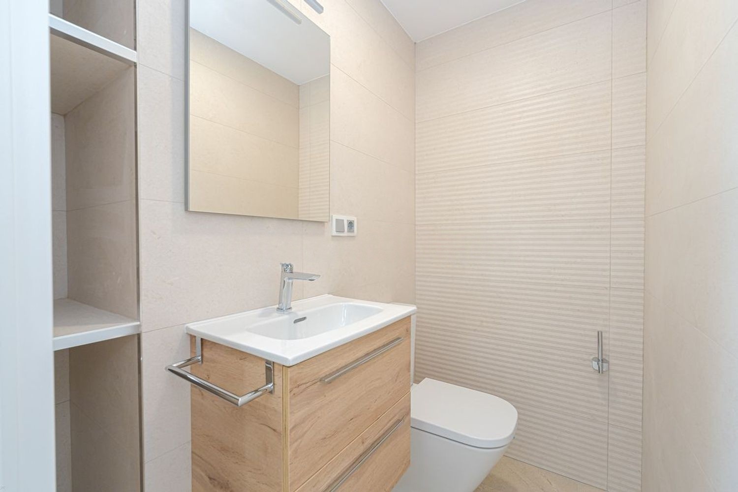 Appartamento a Benidorm, Alicante, Spagna 2 camere da letto, 70 mq. N° 180730