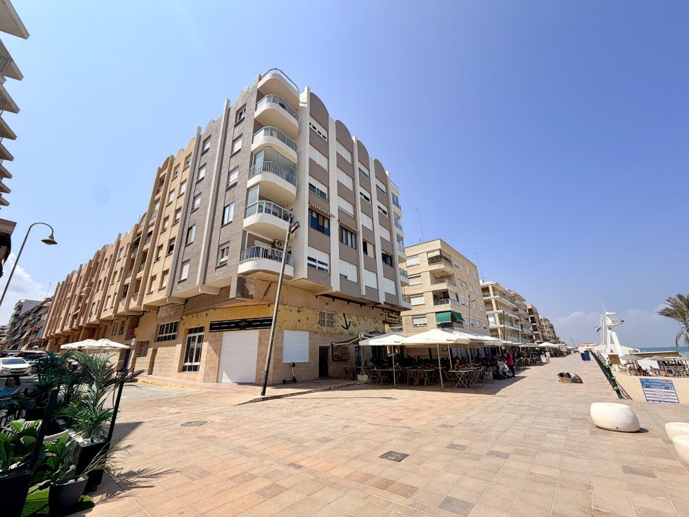 Apartamento en Guardamar del Segura, Alicante, España 3 dormitorios, 86 m2 No. 194600