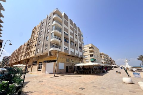 Apartment in Guardamar del Segura, Alicante, Spain 3 bedrooms, 86 sq.m. No. 194600