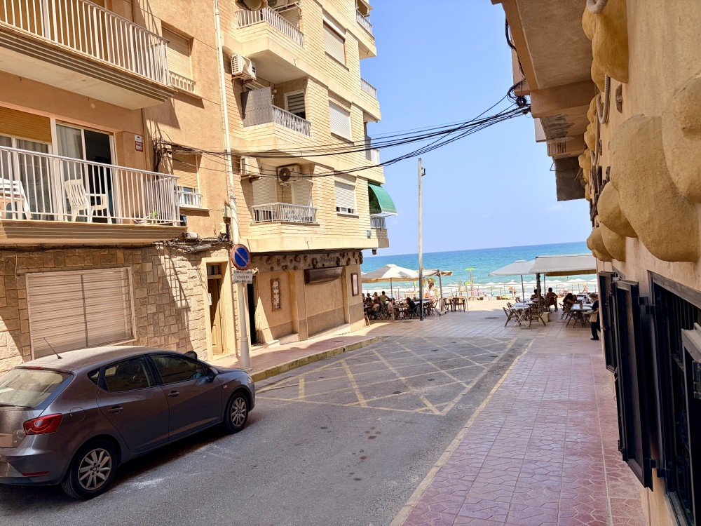 Apartamento en Guardamar del Segura, Alicante, España 3 dormitorios, 86 m2 No. 194600
