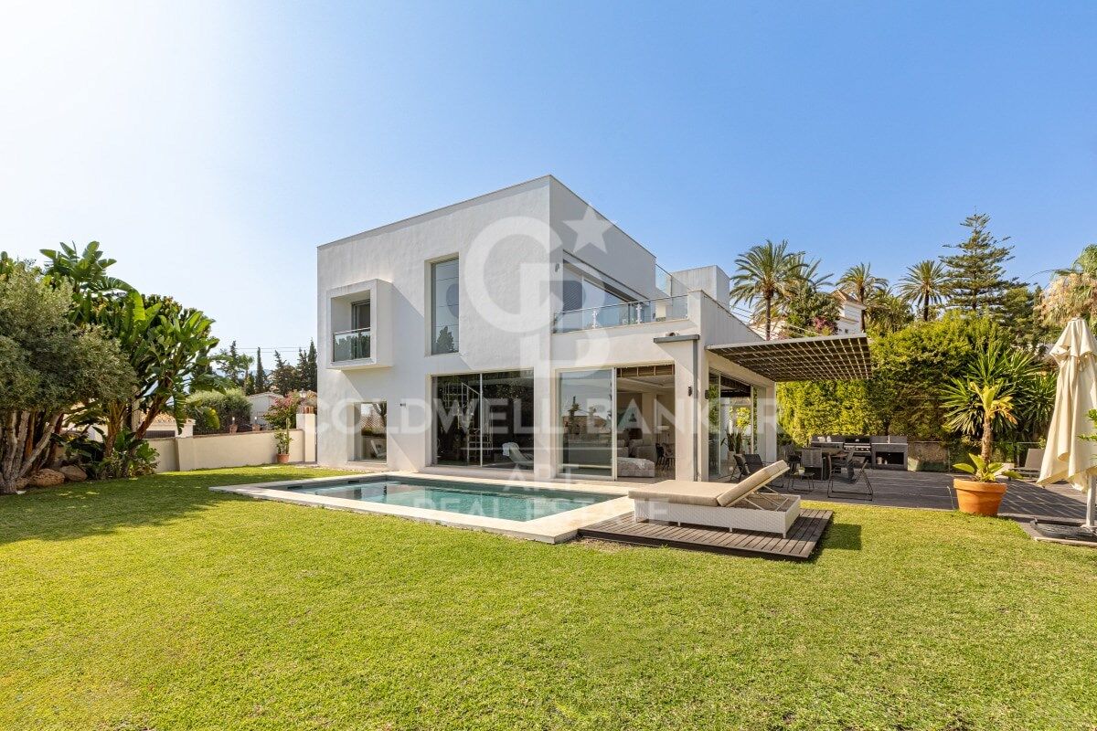 Villa in Marbella, Malaga, Spain 3 bedrooms, 419 sq.m. No. 178904