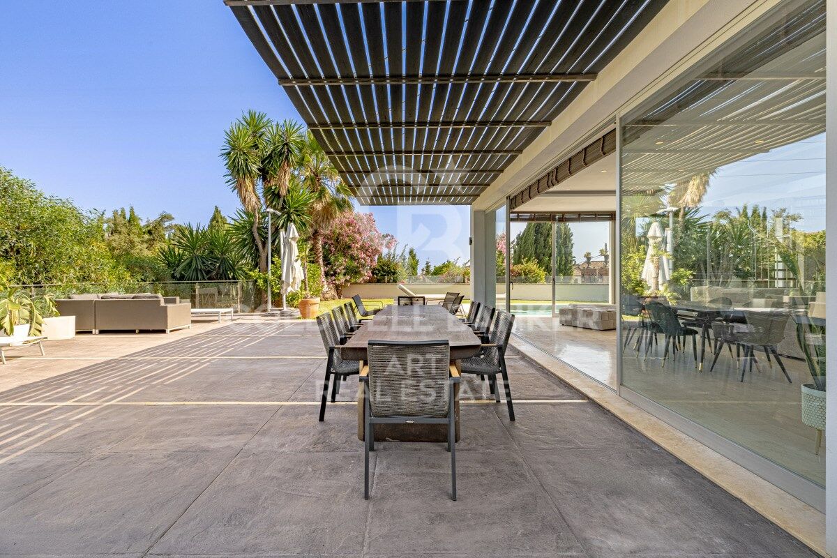 Villa in Marbella, Malaga, Spain 3 bedrooms, 419 sq.m. No. 178904