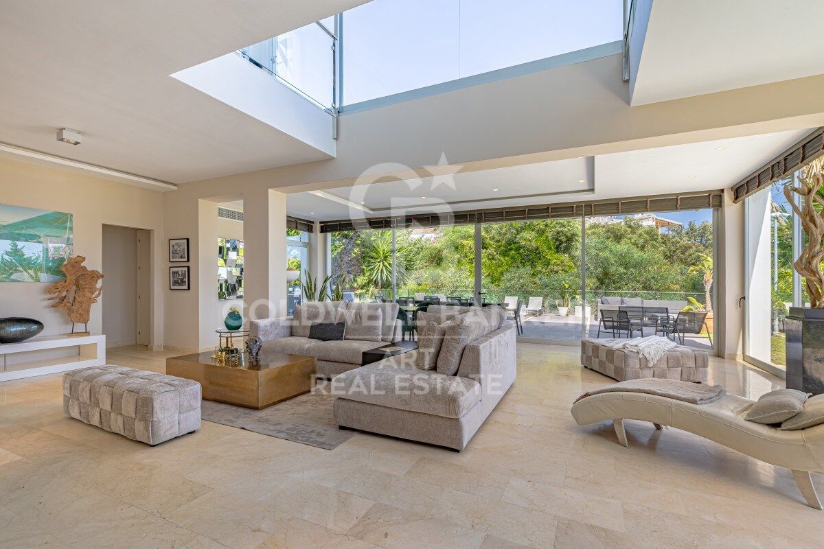 Villa in Marbella, Malaga, Spain 3 bedrooms, 419 sq.m. No. 178904