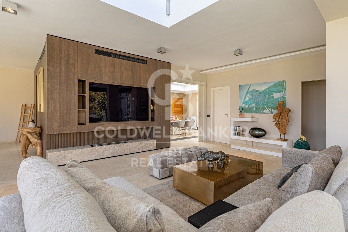Villa in Marbella, Malaga, Spain 3 bedrooms, 419 sq.m. No. 178904
