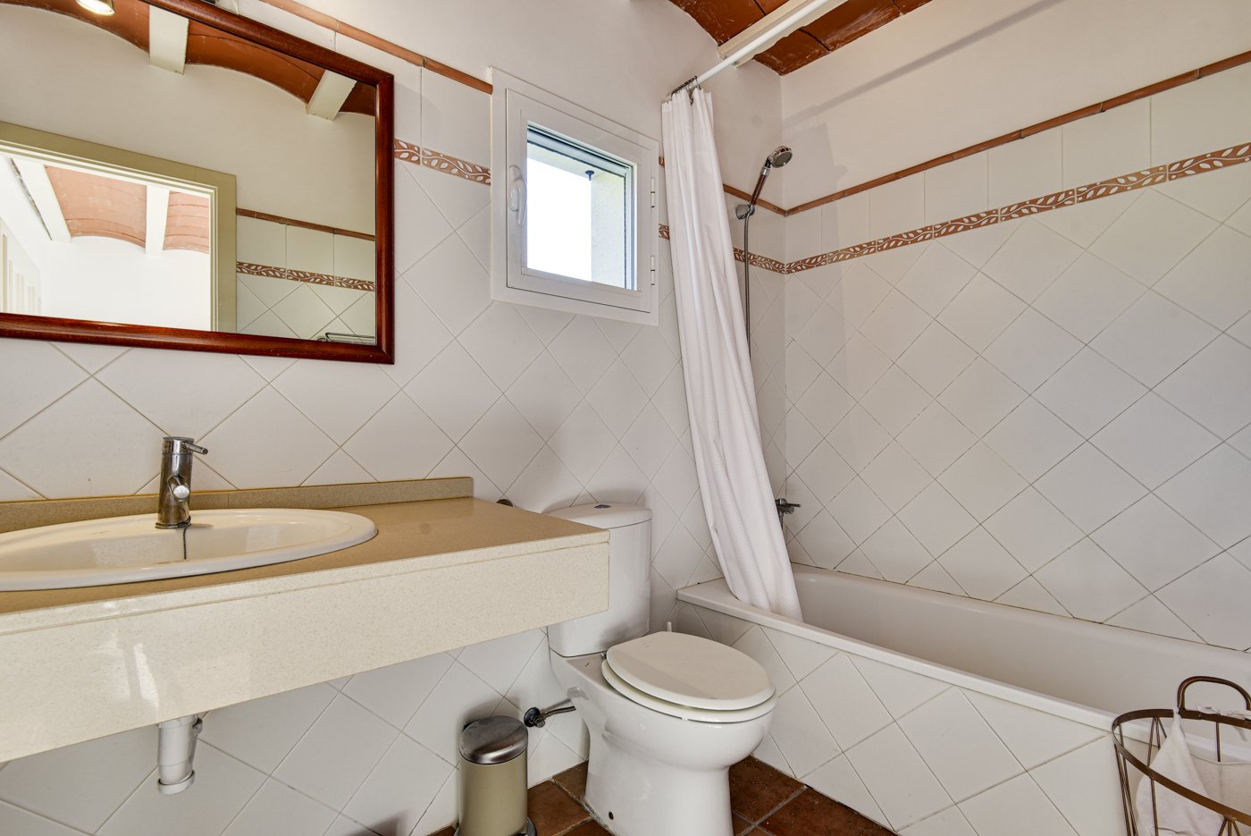 Kaupunkipientalo Tossa de Mar, Girona, Espanja 3 makuuhuonetta, 145 m2 No. 96272