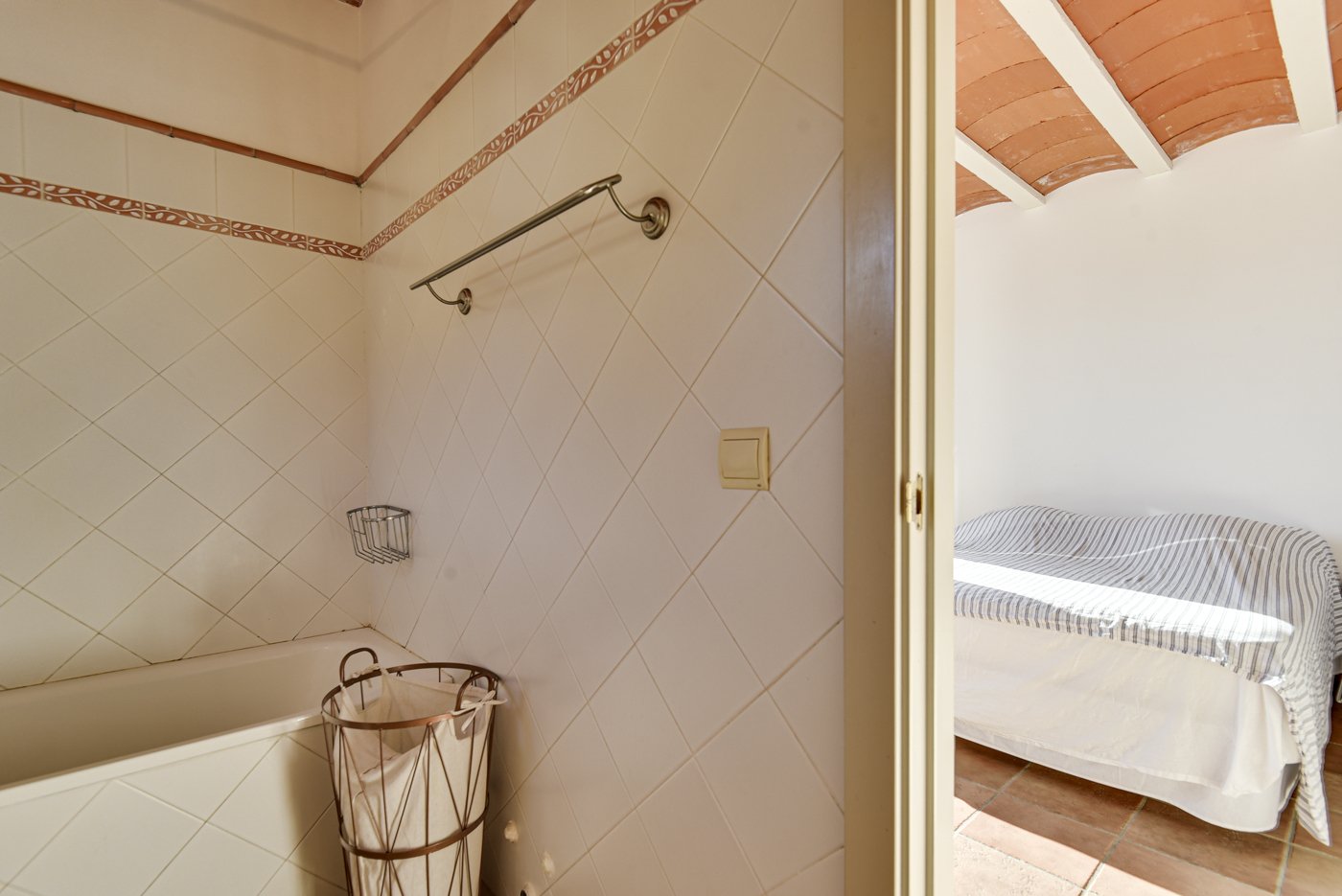 Kaupunkipientalo Tossa de Mar, Girona, Espanja 3 makuuhuonetta, 145 m2 No. 96272