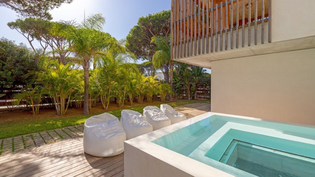 Villa i Cadiz, Spanien 6 sovrum, 661 kvm. Nr. 168632