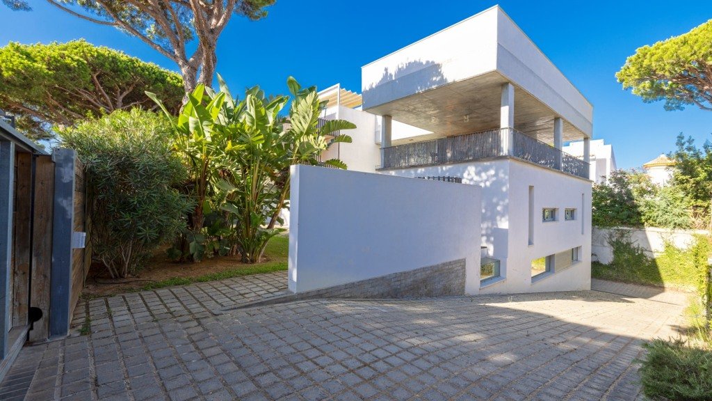 Villa i Cadiz, Spanien 6 sovrum, 661 kvm. Nr. 168632