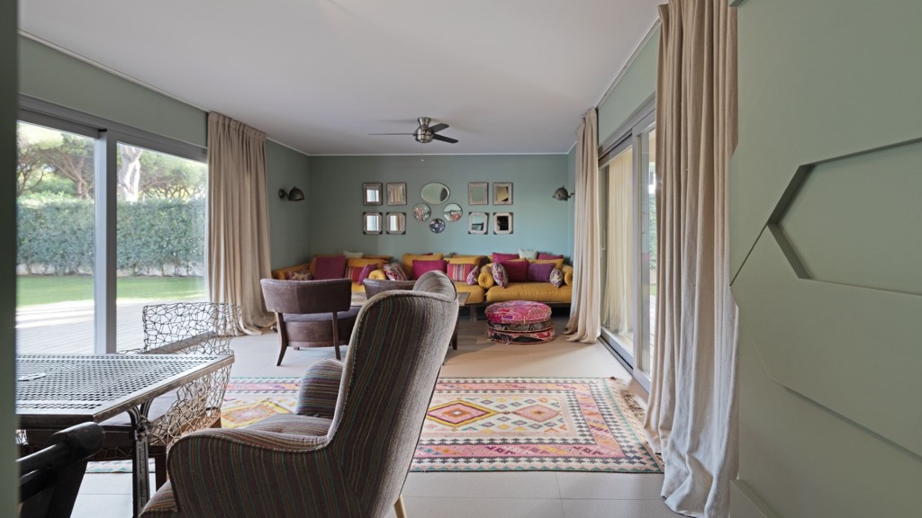 Villa in Cadiz, Spain 5 bedrooms, 533 sq.m. No. 168633
