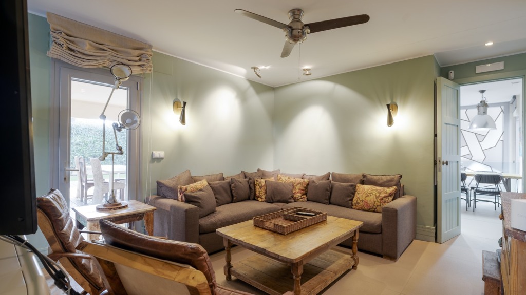 Villa in Cadiz, Spain 5 bedrooms, 533 sq.m. No. 168633