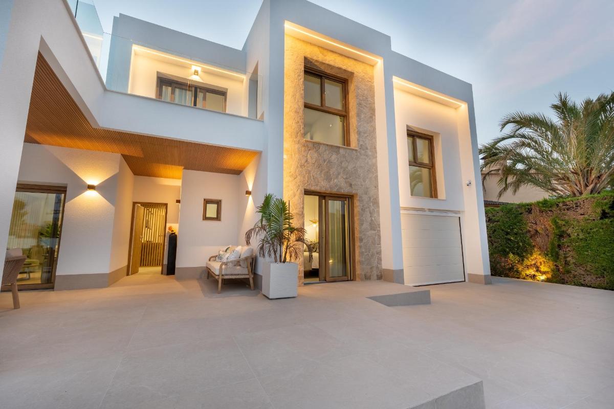 Villa in Alicante, Spain 4 bedrooms, 227 sq.m. No. 148900