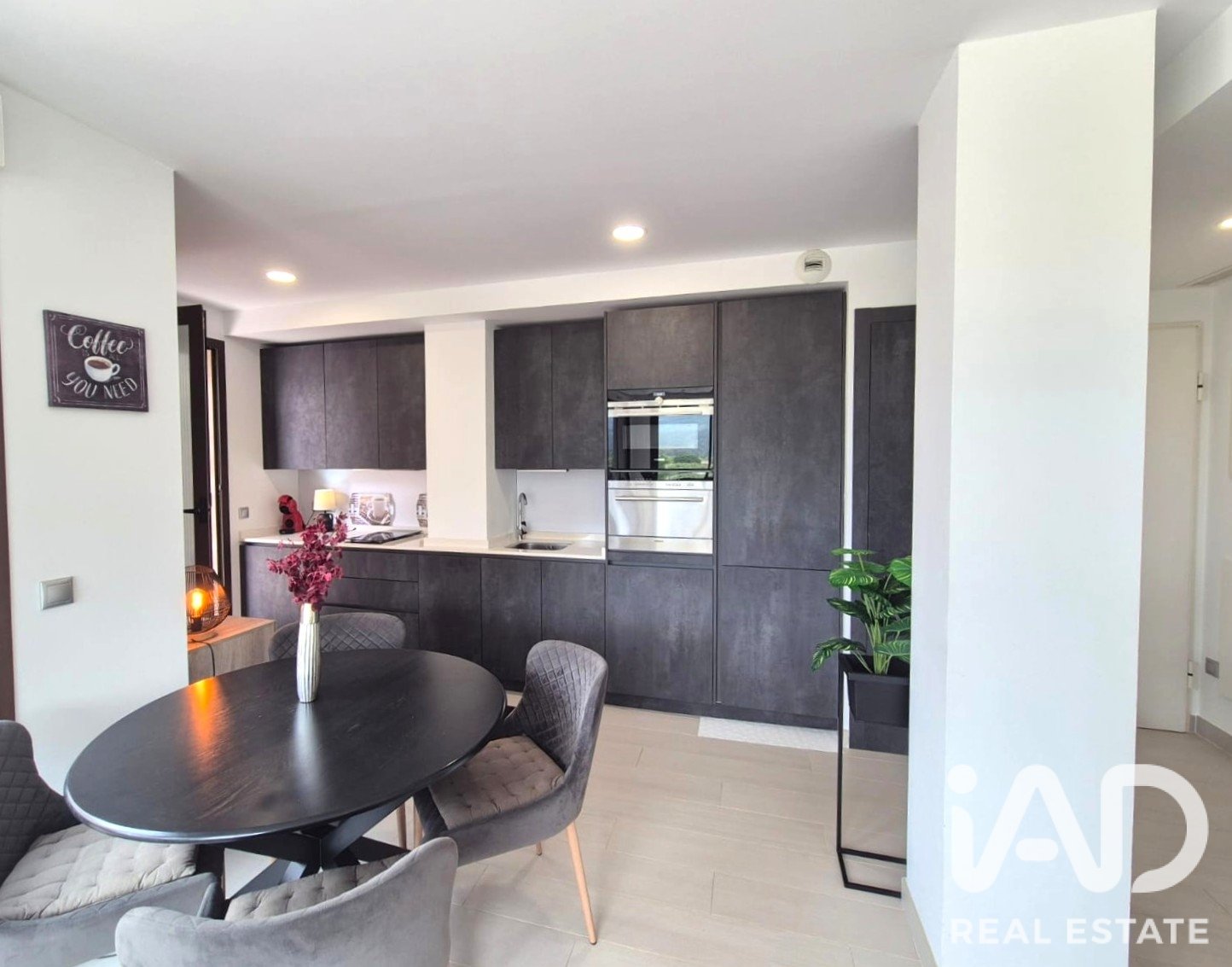 Apartamento en València, España 2 dormitorios, 84 m2 No. 187643