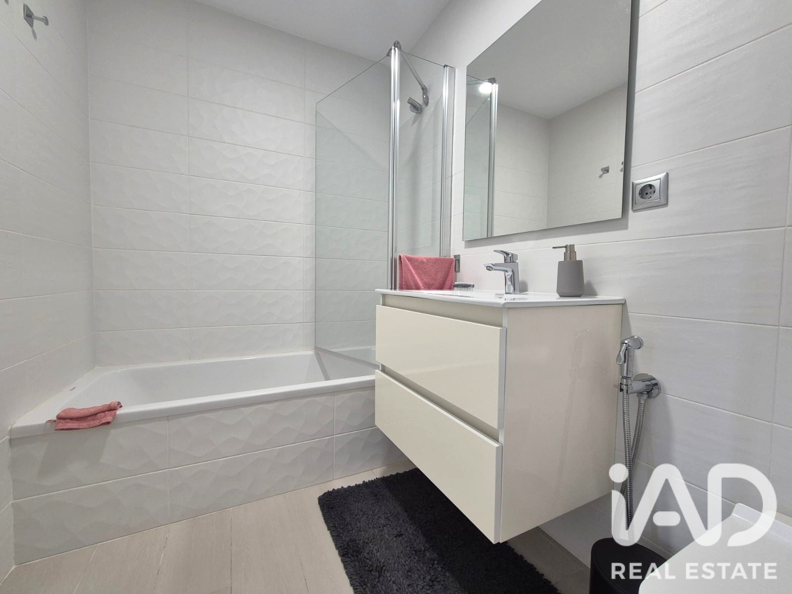 Apartamento en València, España 2 dormitorios, 84 m2 No. 187643