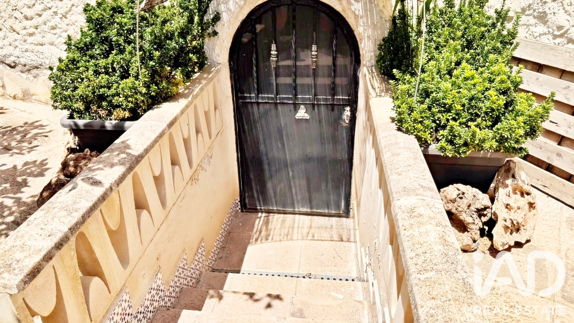 Talo Castalla, Alicante, Espanja 7 makuuhuonetta, 409 m2 No. 187647