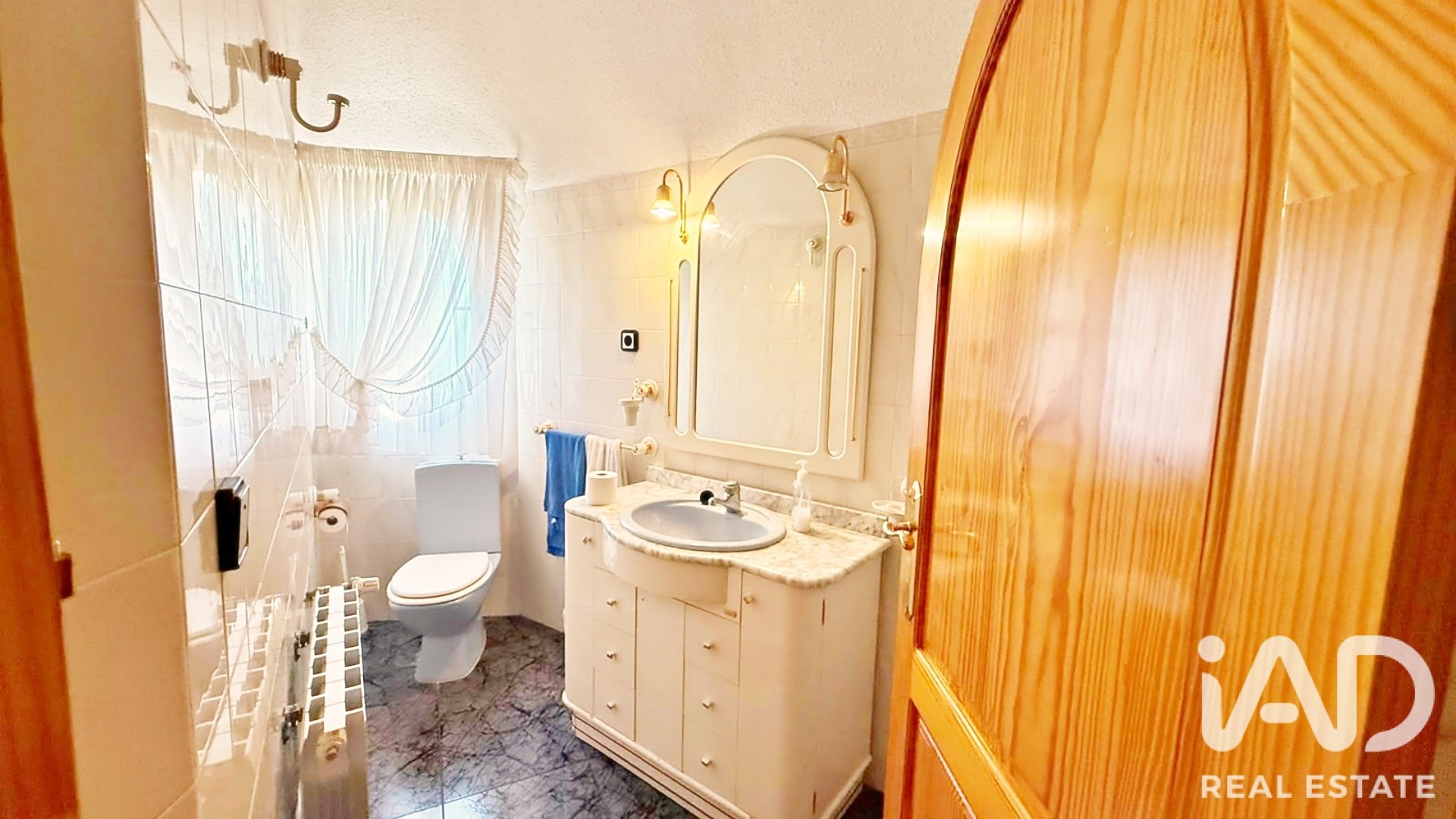 Talo Castalla, Alicante, Espanja 7 makuuhuonetta, 409 m2 No. 187647
