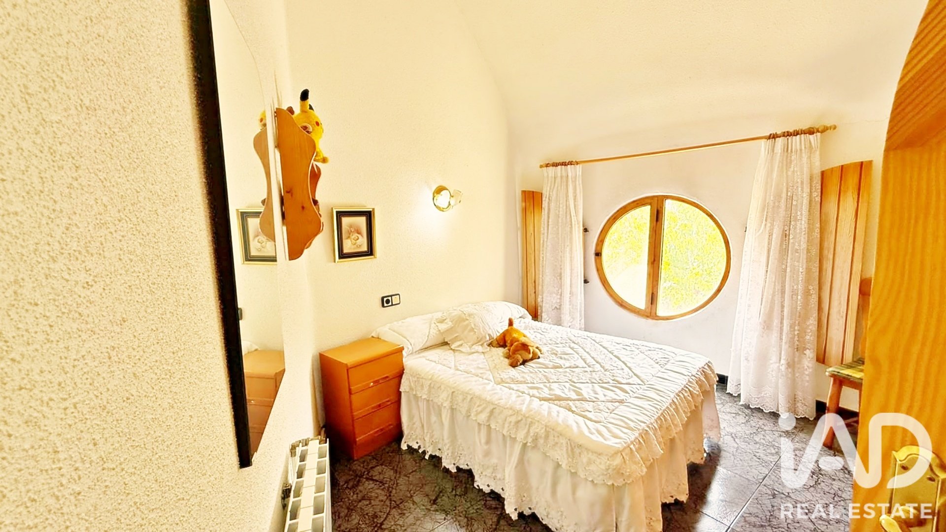 Talo Castalla, Alicante, Espanja 7 makuuhuonetta, 409 m2 No. 187647