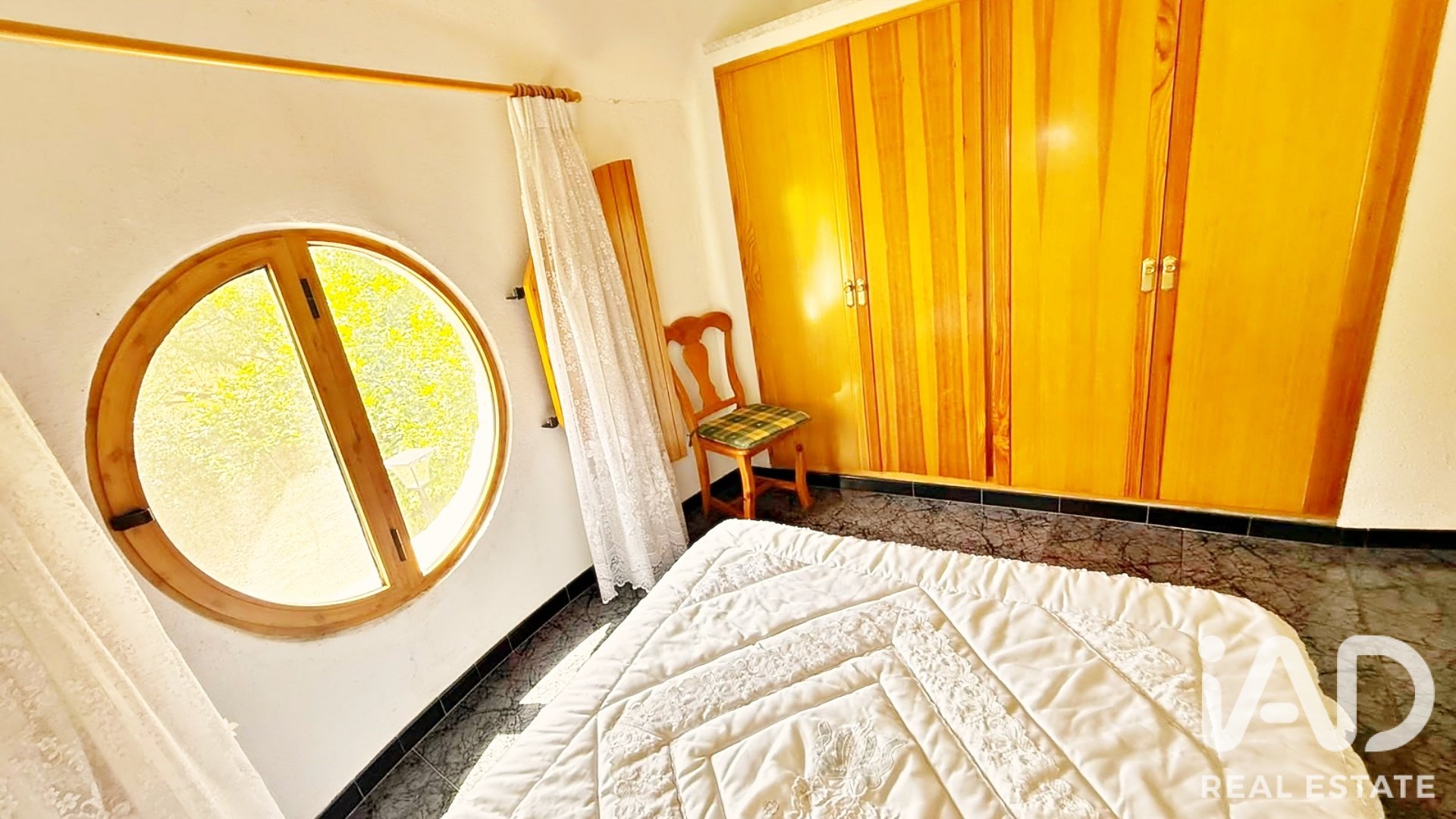 Talo Castalla, Alicante, Espanja 7 makuuhuonetta, 409 m2 No. 187647