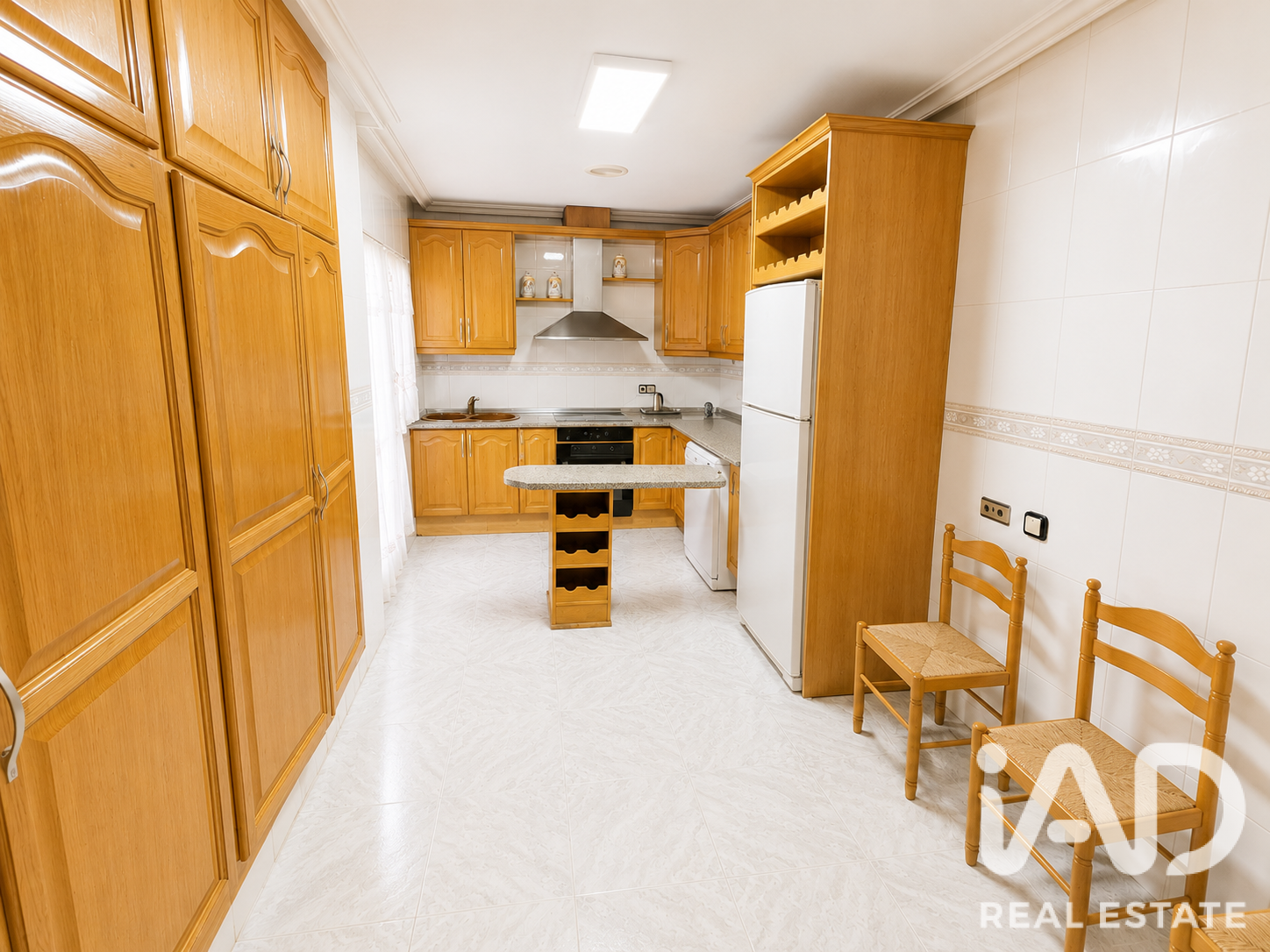 Commercial property in Calasparra, Murcia, Spain 800 sq.m. No. 187649