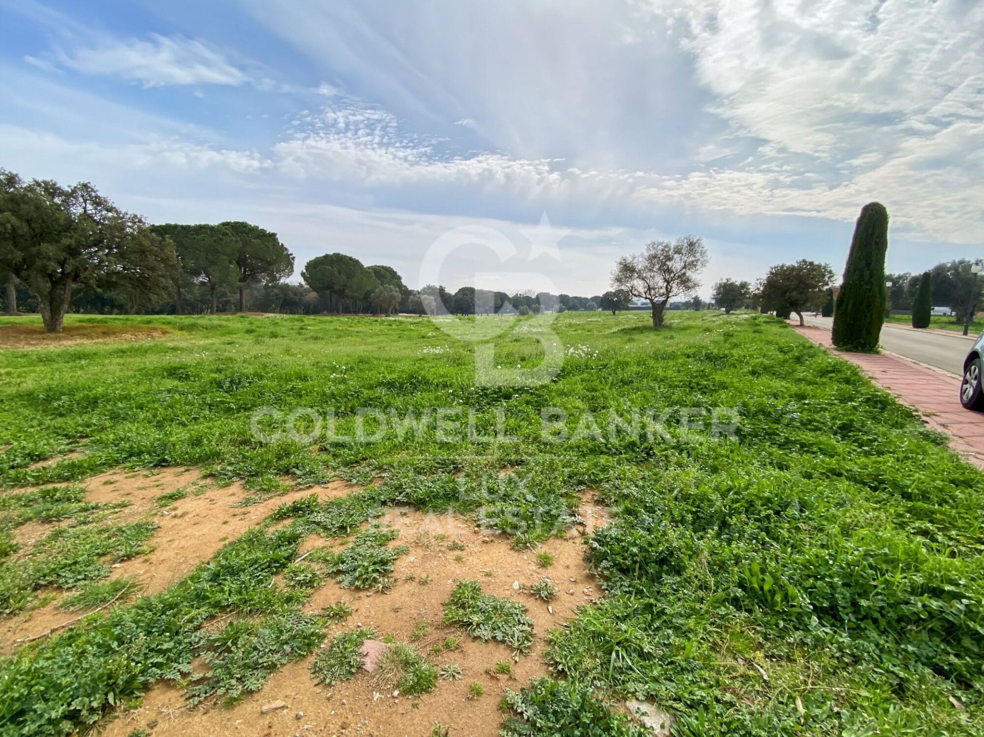 Tontti Peralada, Girona, Espanja 2929 m2 No. 159422
