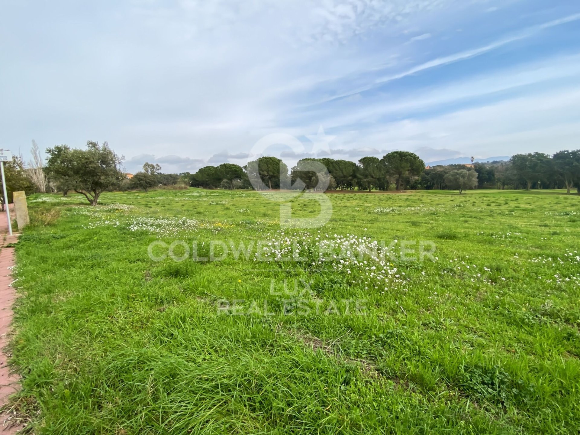 Tontti Peralada, Girona, Espanja 2929 m2 No. 159422
