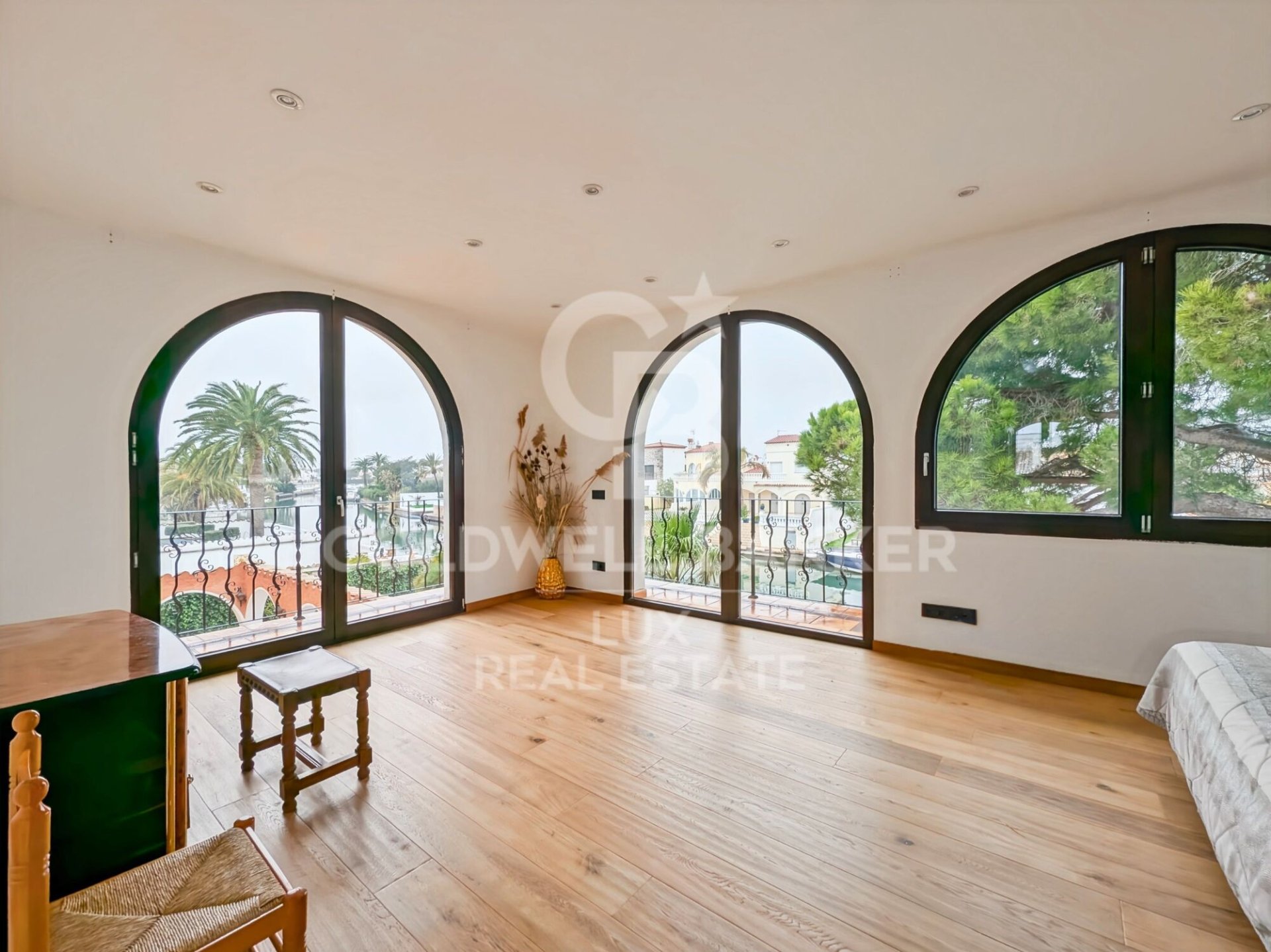 Villa in Empuriabrava, Girona, Spain 5 bedrooms, 541 sq.m. No. 159419