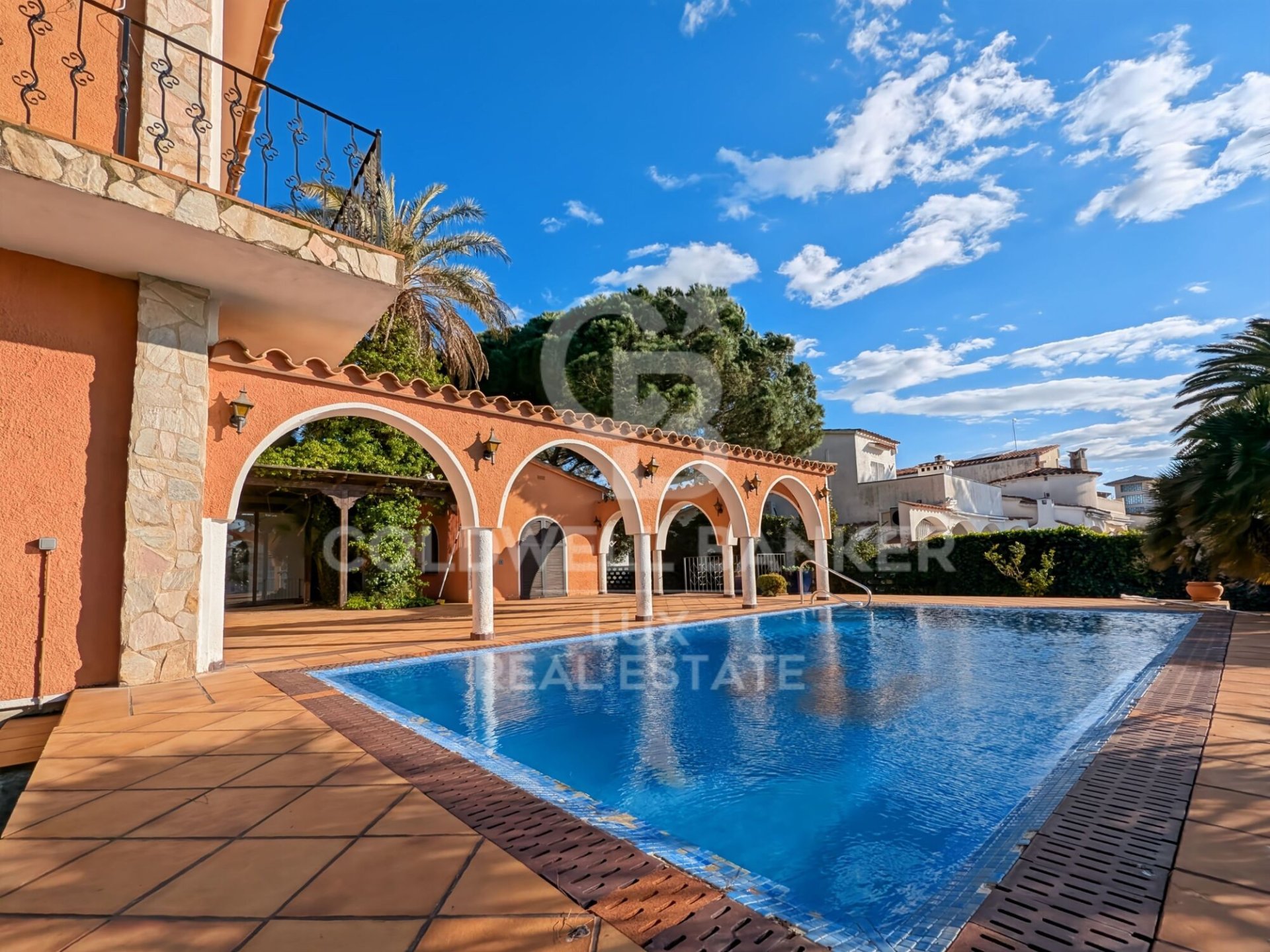 Villa in Empuriabrava, Girona, Spain 5 bedrooms, 541 sq.m. No. 159419