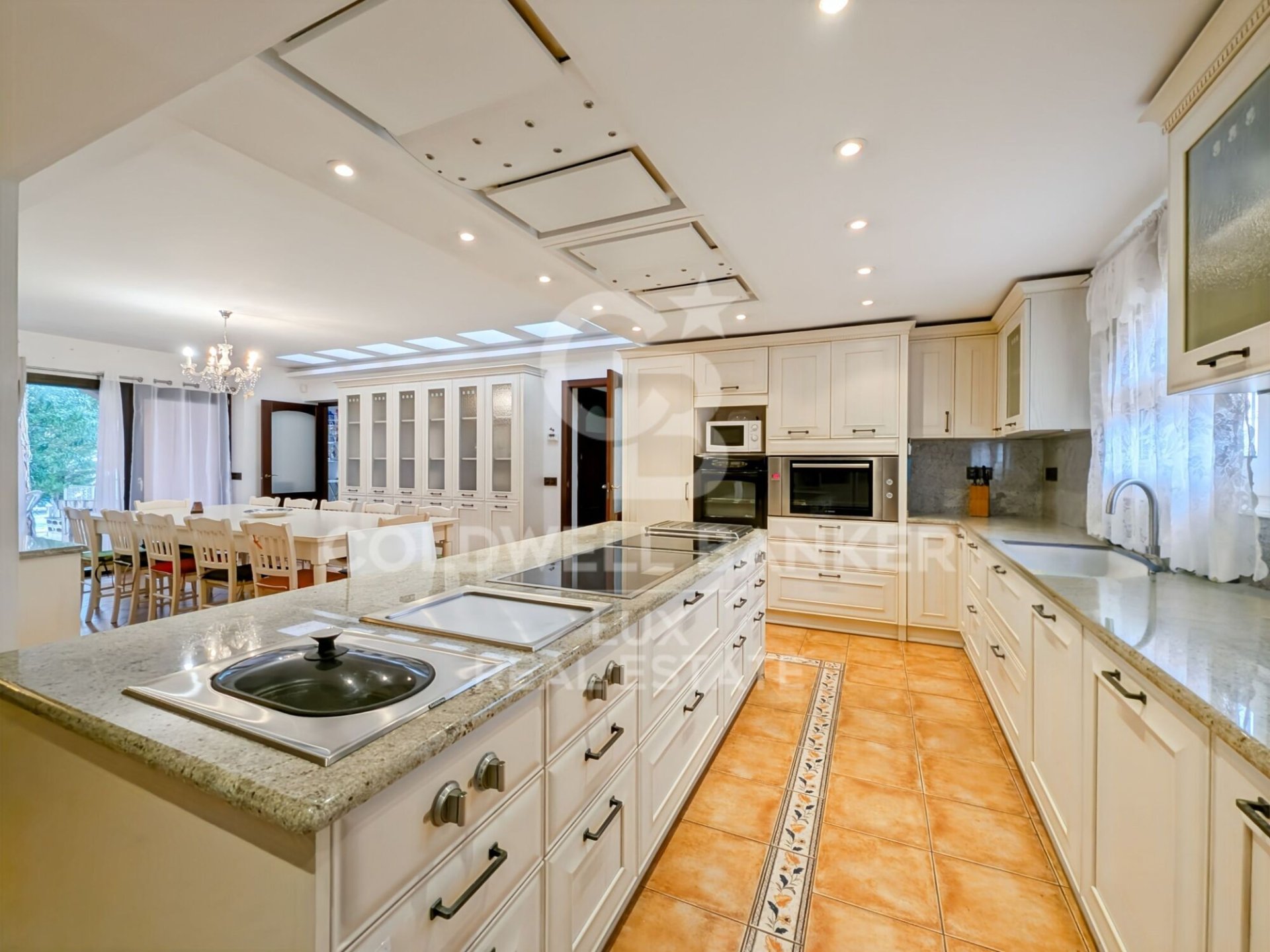 Villa in Empuriabrava, Girona, Spain 5 bedrooms, 541 sq.m. No. 159419