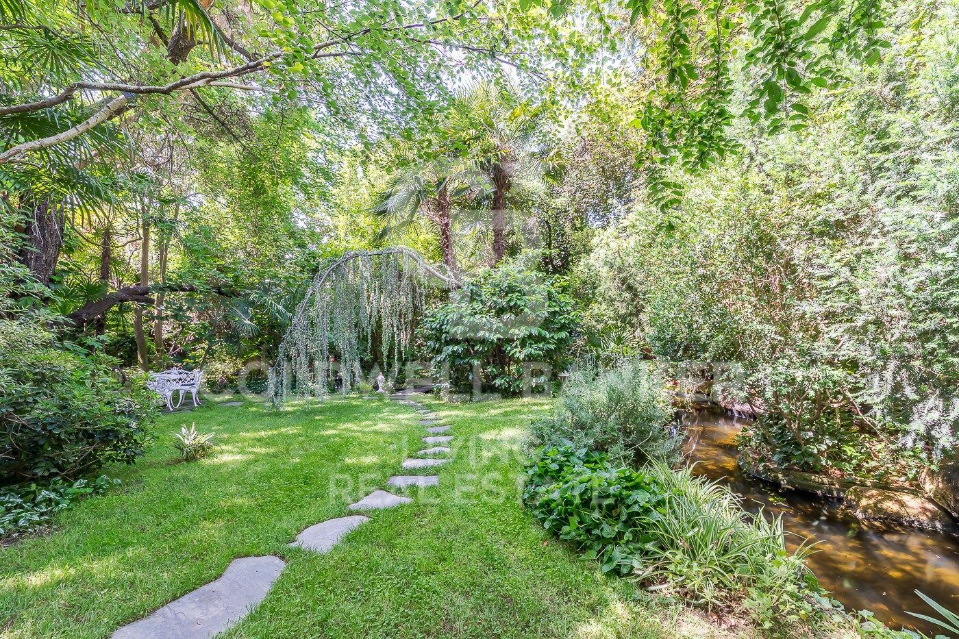 Hus i Majadahonda, Madrid, Spanien 7 sovrum, 950 kvm. Nr. 159421