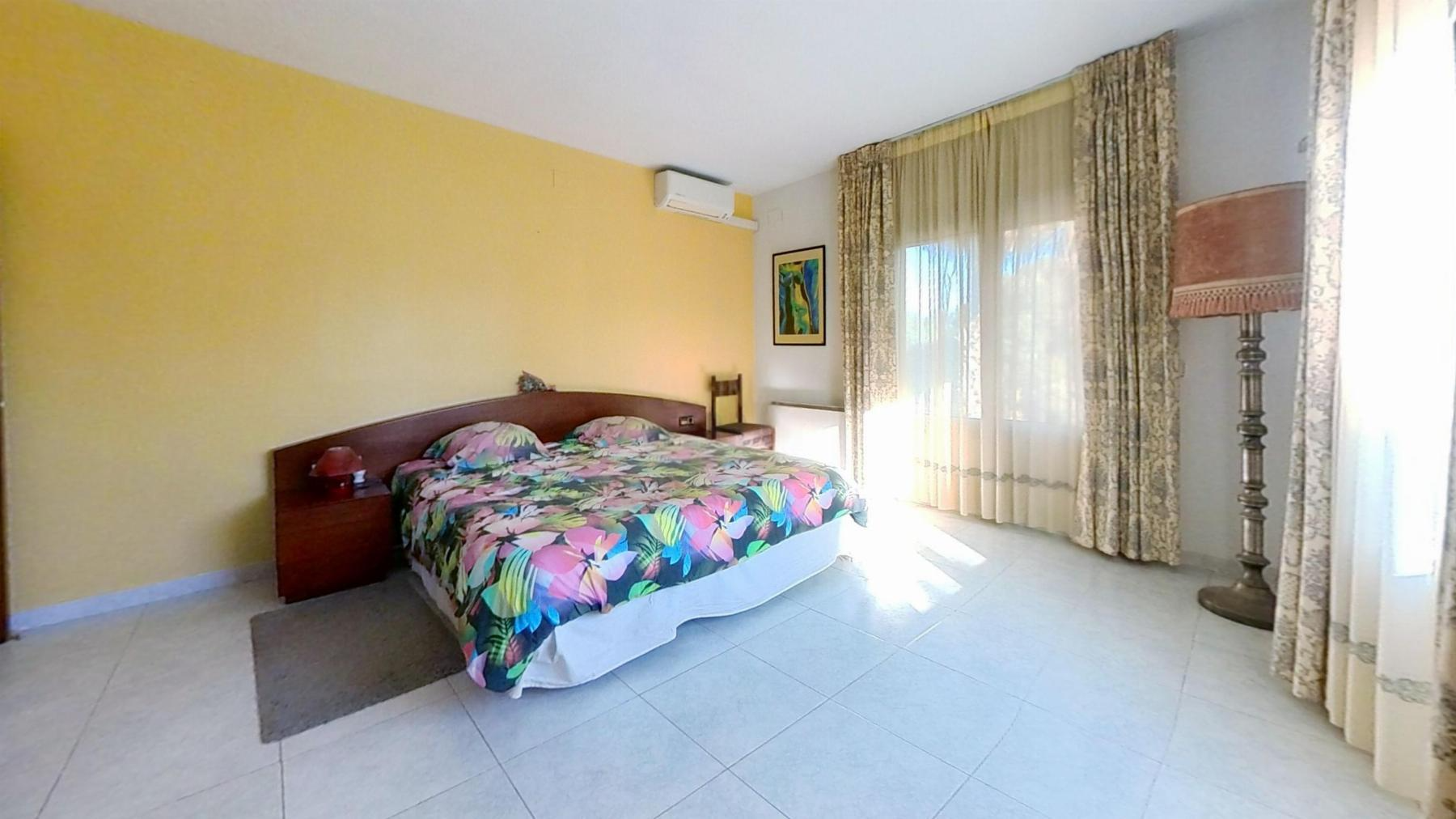 Casa a Coma-Ruga, Tarragona, Spagna 5 camere da letto, 307 mq. N° 141083