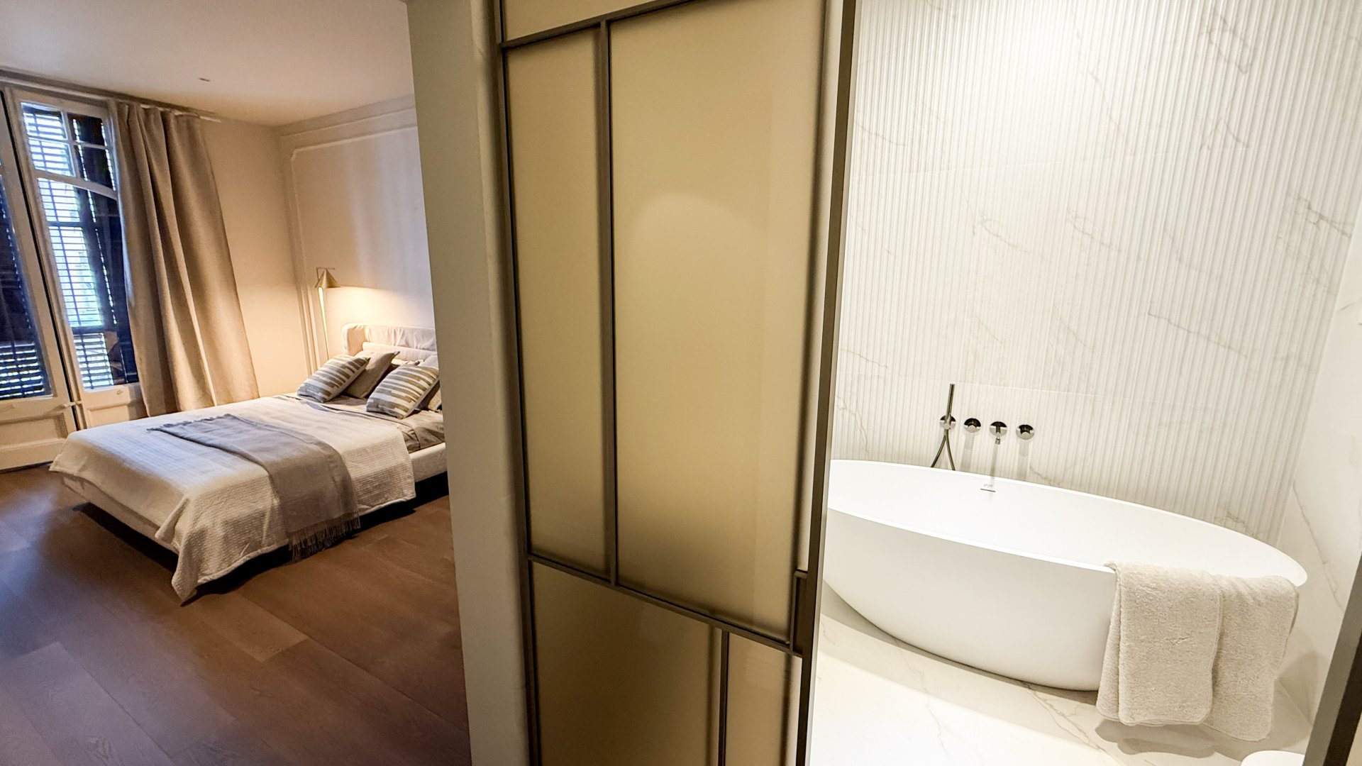 Apartment in Barcelona, Spain 4 bedrooms,  No. 141086