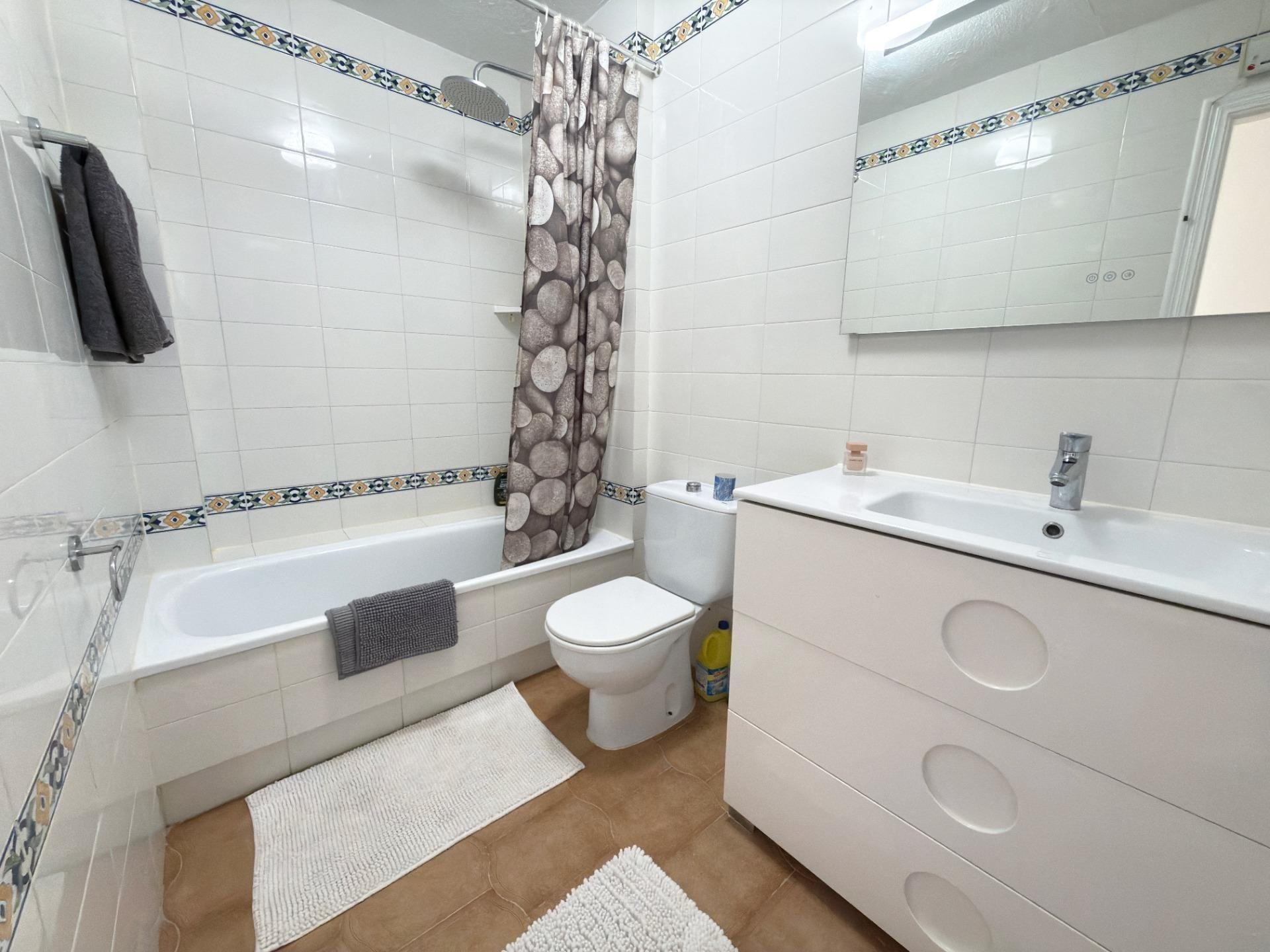 Huoneisto Villamartin, Alicante, Espanja 2 makuuhuonetta, 93 m2 No. 182998