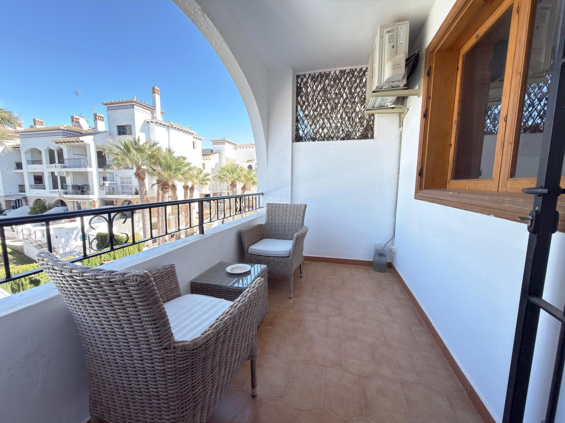 Huoneisto Villamartin, Alicante, Espanja 2 makuuhuonetta, 93 m2 No. 182998