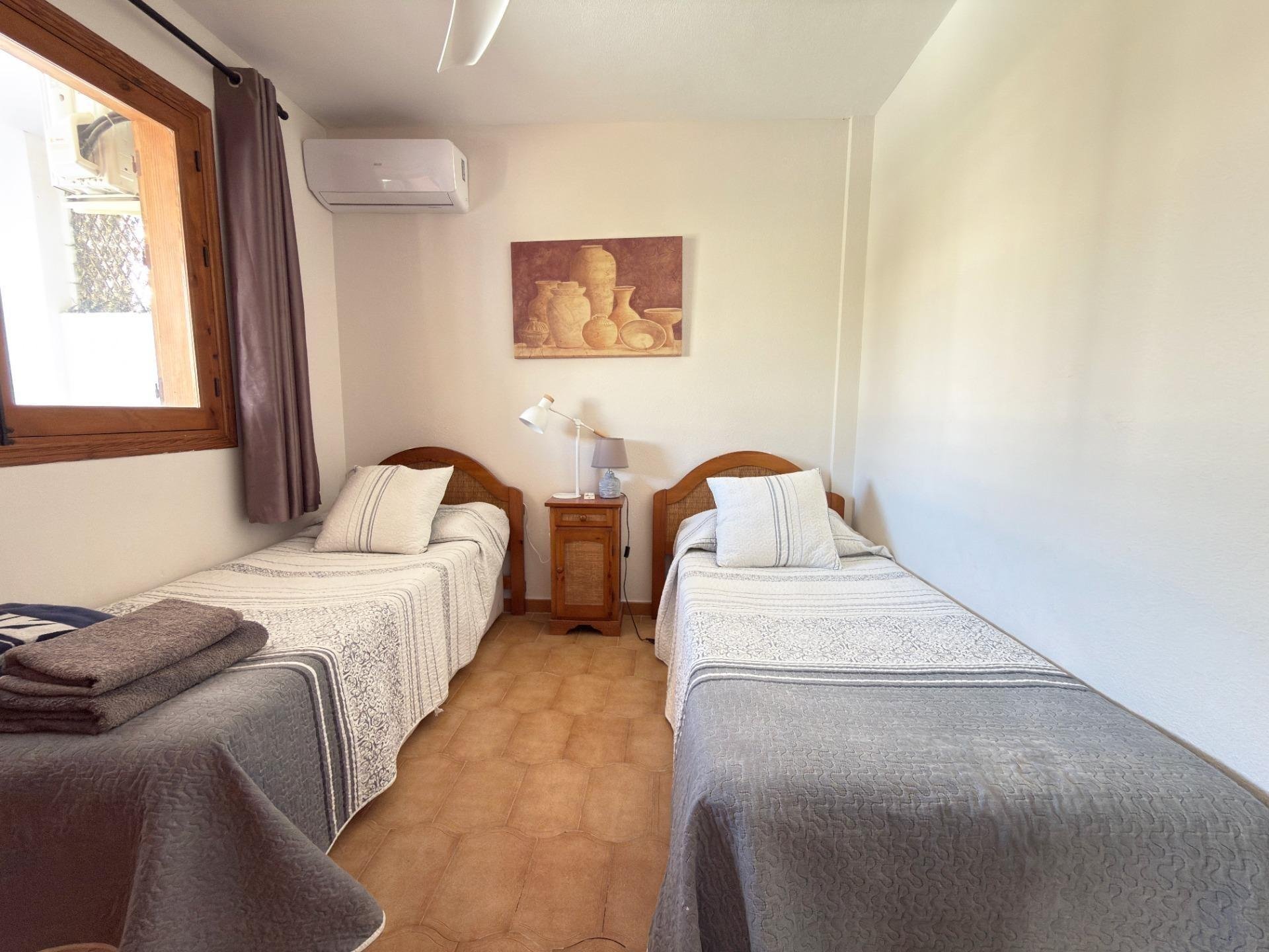 Huoneisto Villamartin, Alicante, Espanja 2 makuuhuonetta, 93 m2 No. 182998