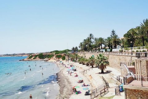 Villa in Punta Prima, Alicante, Spanien 4 Schlafzimmer, 110 m2 Nr. 115398