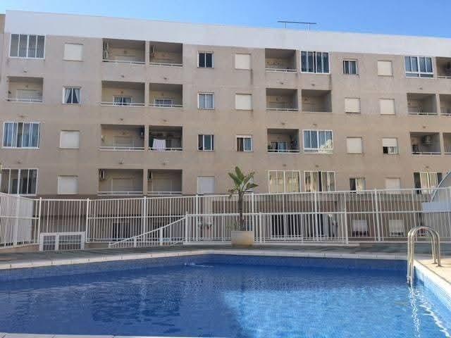 Penthouse in Torrevieja, Alicante, Spain 2 bedrooms, 63 sq.m. No. 184277