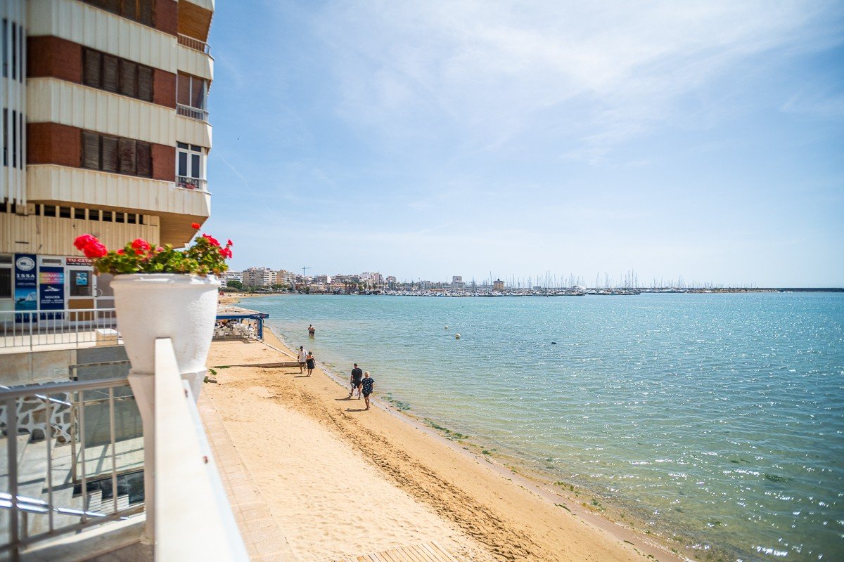 Lägenhet i Torrevieja, Alicante, Spanien 3 sovrum, 110 kvm. Nr. 194584