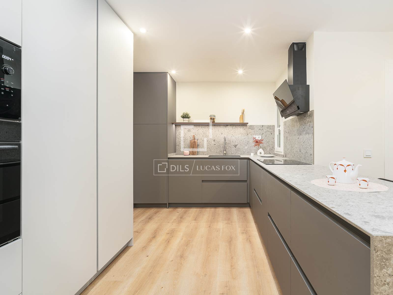 Dzīvoklis Barcelona, Spānijā 3 istabas, 130 m2 Nr. 192704