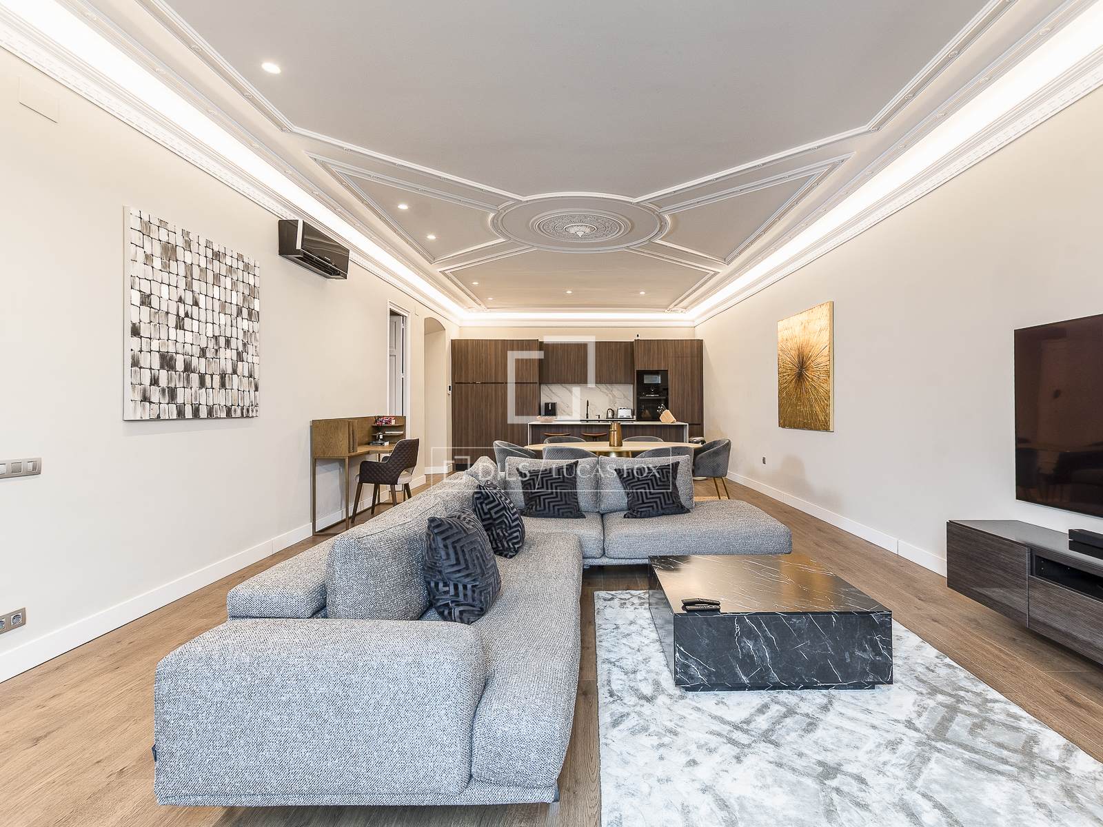 Apartment in Barcelona, Spain 2 bedrooms, 113 sq.m. No. 192706