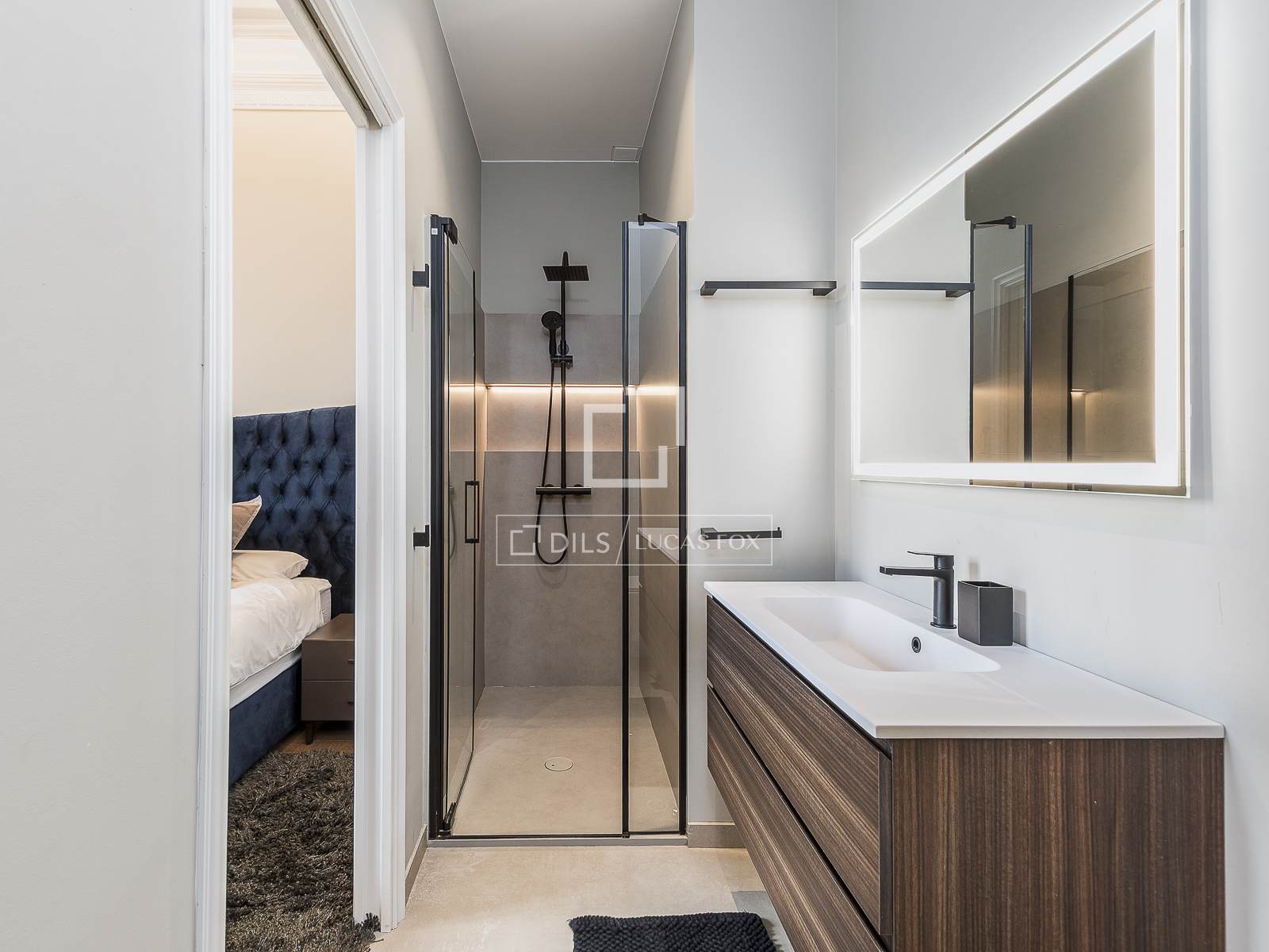 Apartment in Barcelona, Spain 2 bedrooms, 113 sq.m. No. 192706