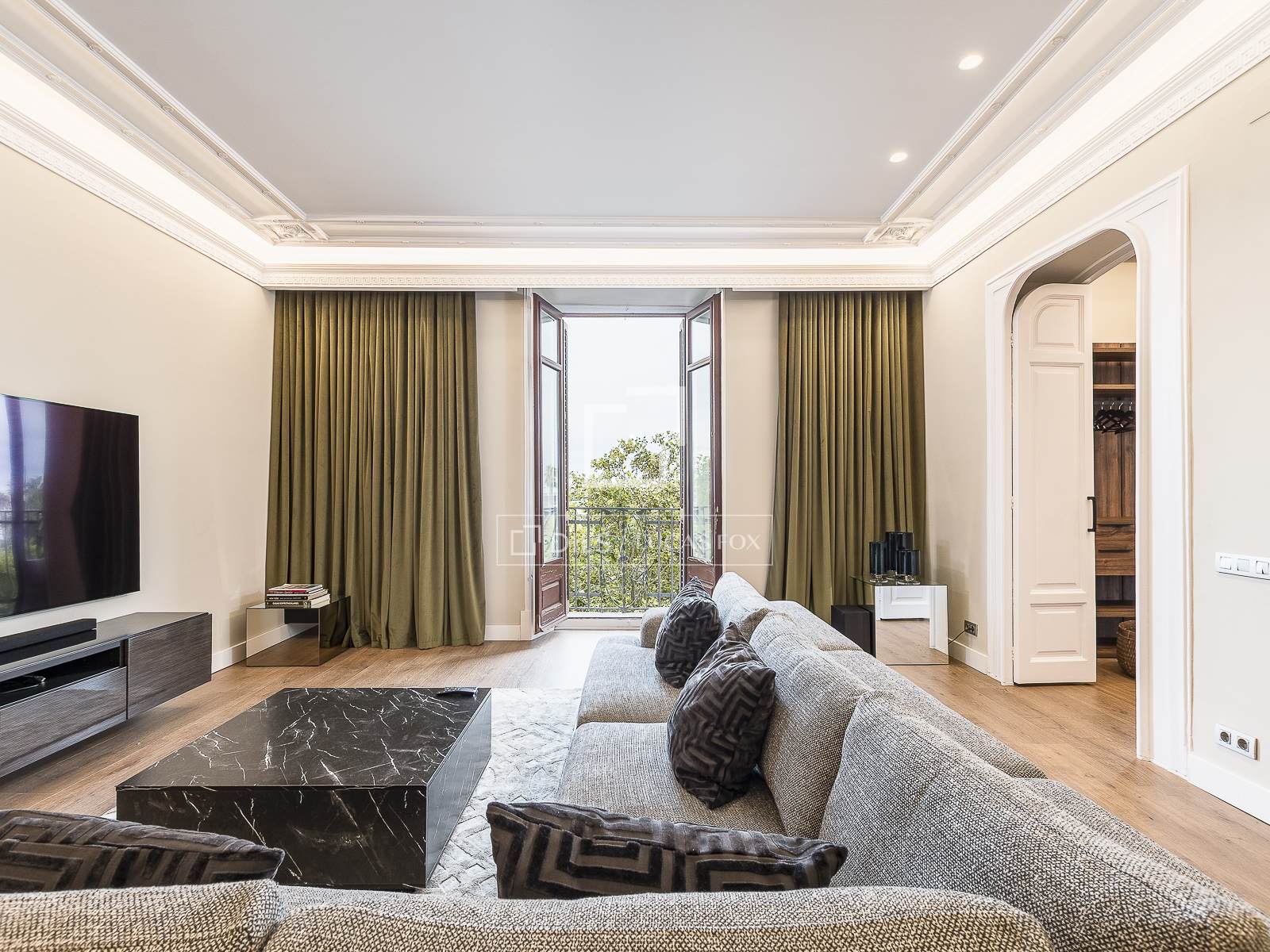 Apartment in Barcelona, Spain 2 bedrooms, 113 sq.m. No. 192706