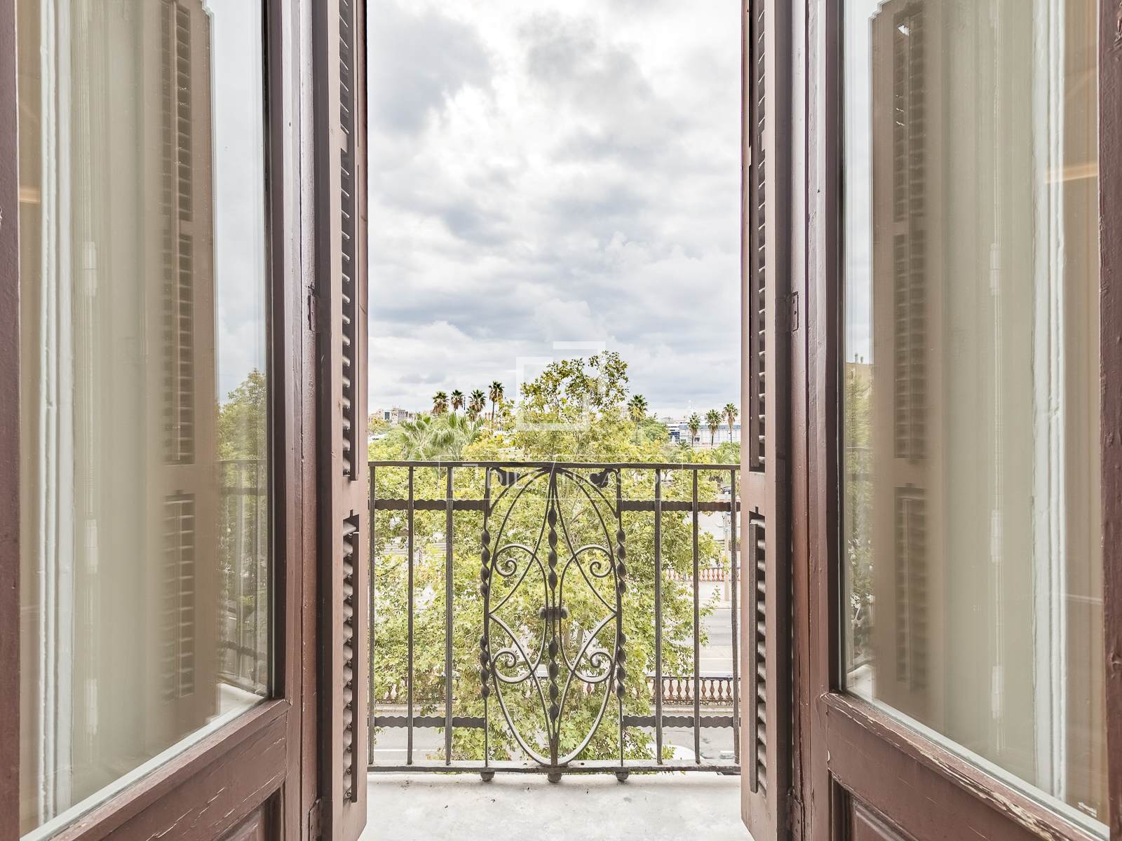 Apartment in Barcelona, Spain 2 bedrooms, 113 sq.m. No. 192706