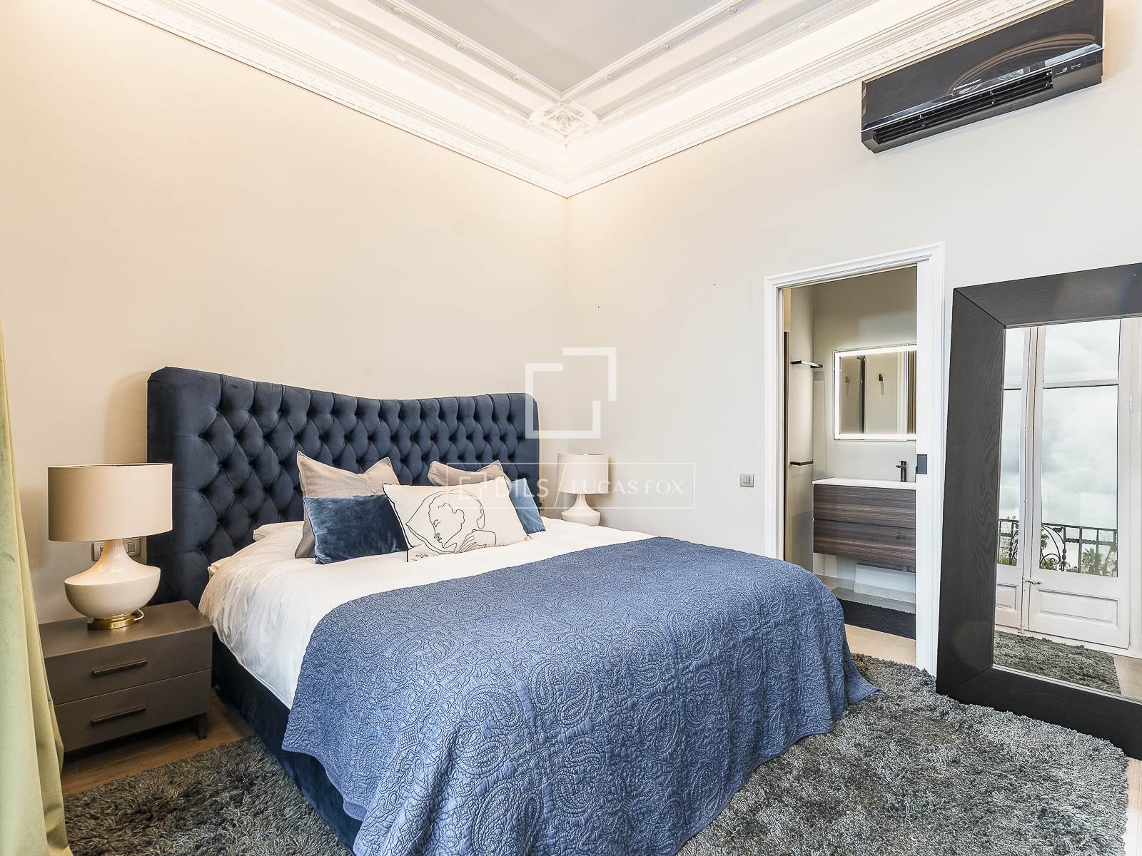 Apartment in Barcelona, Spain 2 bedrooms, 113 sq.m. No. 192706