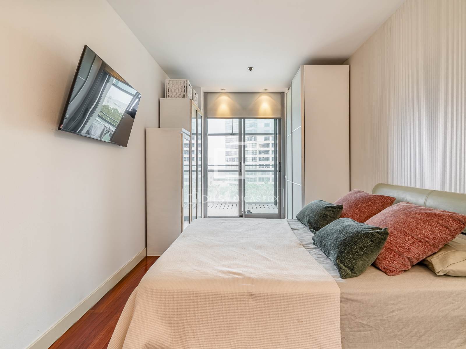 Dzīvoklis Barcelona, Spānijā 4 istabas, 133 m2 Nr. 192703
